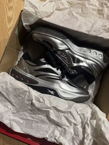Reebok ENGINE A 스니커즈 10.5