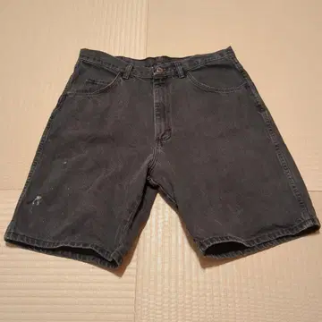 Wrangler 블랙 데님 숏팬츠