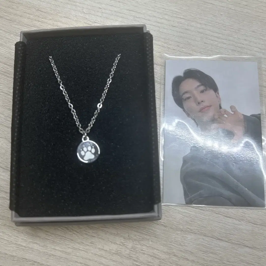 SEVENTEEN | 세븐틴 Seventeen 9 zuu Anniversary Necklace