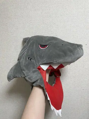 상어 머리 디자인 모자