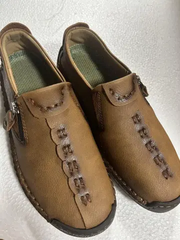브라운 가죽 슬립온 지퍼