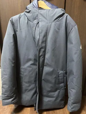 PYRENEX 그레이 다운 자켓 M 사이즈