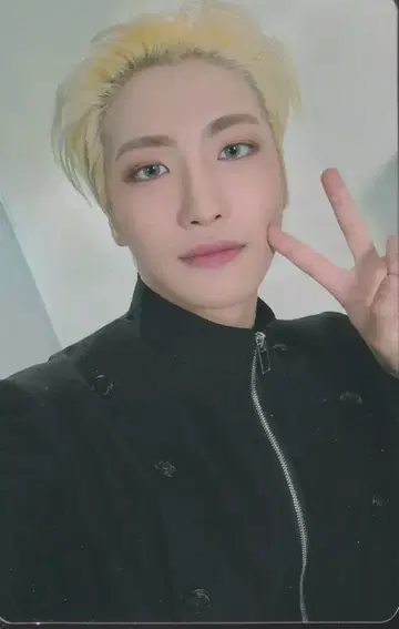 ATEEZ ATINY반 SEONG HWA LIMITLESS