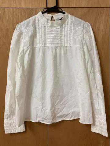 ZARA 화이트 긴팔 셔츠
