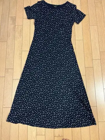 LAURA ASHLEY 네이비 꽃무늬 반팔 원피스 (L)