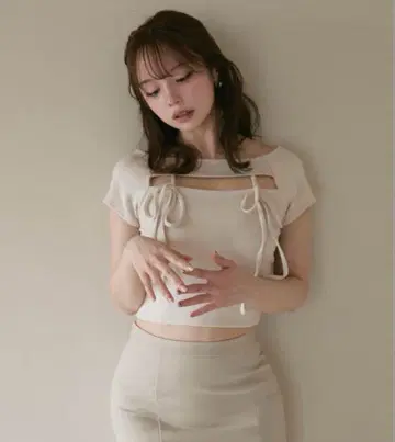 andmary Bebe 리본 tops