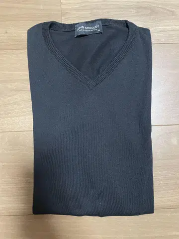 JOHN SMEDLEY 코튼 블랙 V넥 스웨터