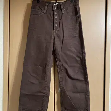 리바이스 RIBCAGE STRAIGHT ANKLE 25 브라운