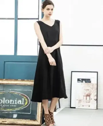 Emma Taylor 엠마 테일러 링 도트 플레어 드레스