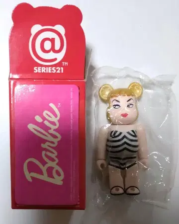 베어브릭 21 큐트 바비
