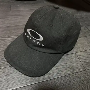 PALACE 블랙 캡 OAKLEY 로고