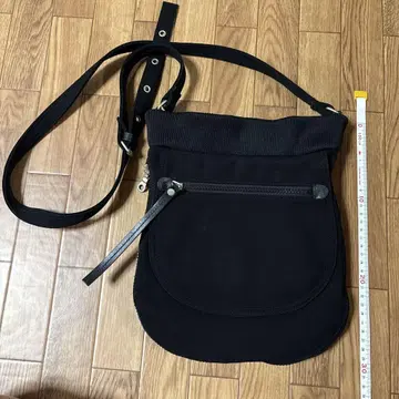 히로코코시노 HIROKO KOSHINO TRUNK 블랙 나일론 숄더백