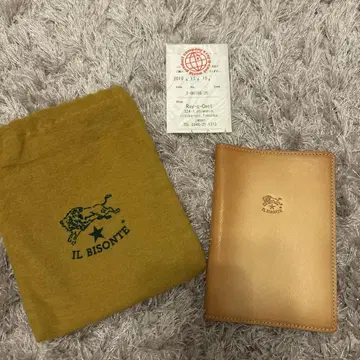 IL BISONTE 가죽 여권 케이스 누메