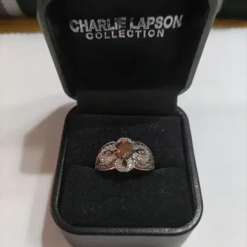 CHARLIE LAPSON 꽃 모티브 반지 17호