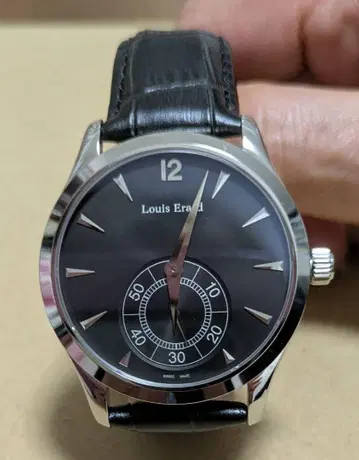 LouisErard 수동 와인딩 시계