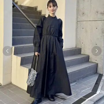 다크 그레이 아메슬리브 레이어드 원피스 리본 포함