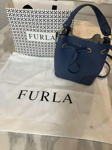 [새상품급/2way] FURLA 코스탄자 버킷 숄더백 블루