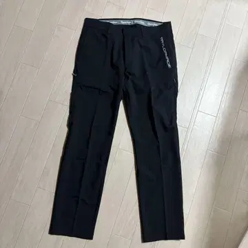 TaylorMade 블랙 골프 팬츠 82