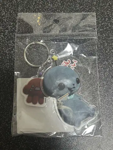 교육 방송 아크릴 키링 이런 걸로 괜찮아