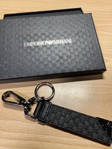 EMPORIO ARMANI 블랙 지갑 체인