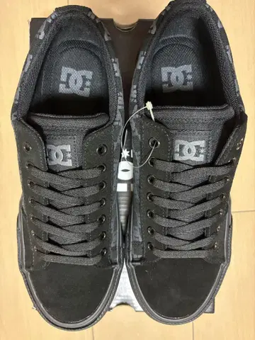 DC SHOES 26cm 디시 슈즈