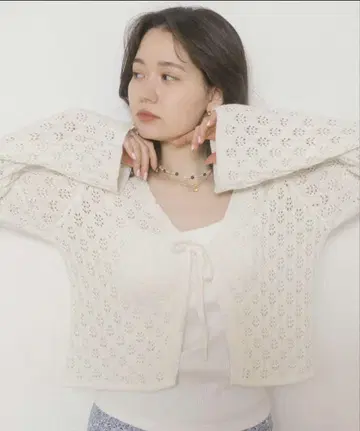 프론트 리본 니트 가디건 TINA:JOJUN
