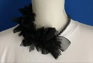 petite robe noire 코튼 펄 목걸이 그레이 컬러