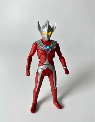 S.H.Figuarts 울트라맨 타로 발광 개조