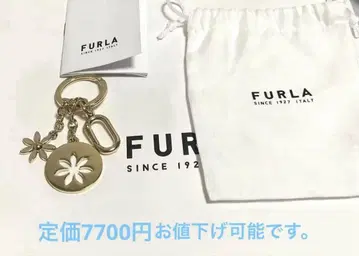 [미사용 새상품] FURLA 골드 꽃 모티브 훌라 키링