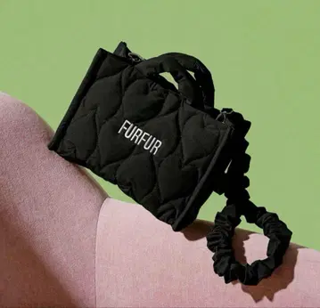 FURFUR 하트 퀼팅 백 블랙