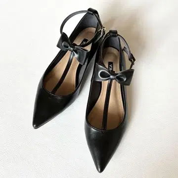 OHGA 오가 리본 스트랩 펌프스 로우힐 블랙 23.5cm
