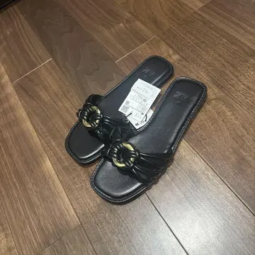 비쥬 플랫 슬라이드 샌들 블랙