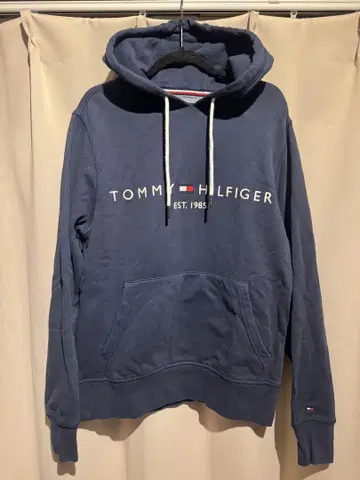 TOMMY HILFIGER 자수 로고 네이비 후드티