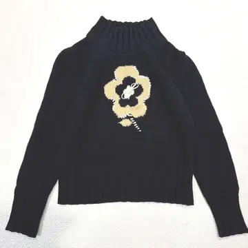 [새상품급/M] M'S GRACY 하이넥 니트 스웨터 꽃 블랙