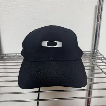 OAKLEY 입체 로고 캡