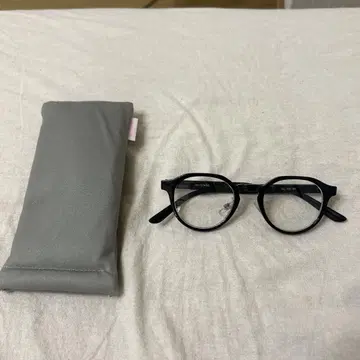 아이웨어 패션 안경