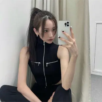 [택 포함 새상품] melt the lady zip up rib tops
