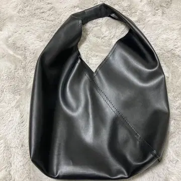 블랙 가죽 숄더백 핸드백