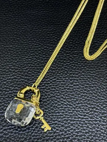SWAROVSKI 디자인 목걸이 51cm