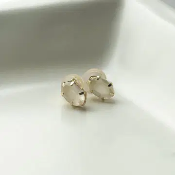 [ cui-cui ] K10YG 문스톤 귀걸이