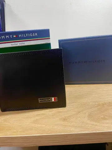 TOMMY HILFIGER 접이식 지갑 블랙