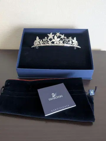 SWAROVSKI 스와로브스키 티아라