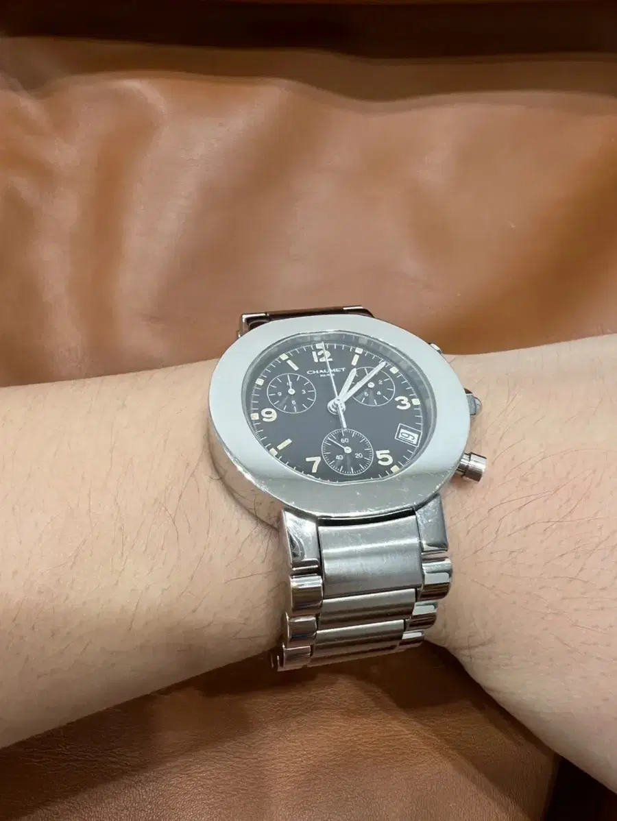 Product Details - 4
