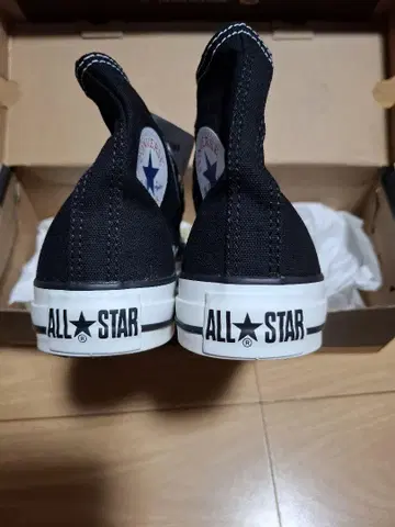 CONVERSE ALL STAR 블랙스 하이컷 스니커즈