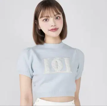 [미사용 새상품] Darich 백 오픈 아플리케 니트탑 색스