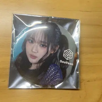 tripleS 트리플S 시부야 팝업 캔뱃지 소연