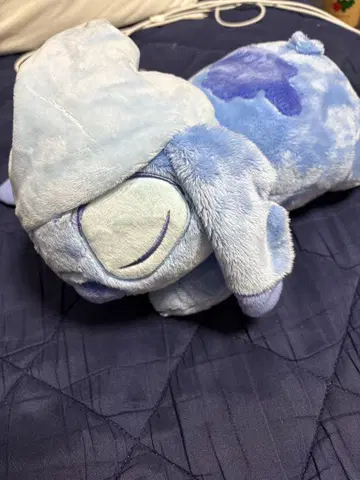 스티치 봉제 인형