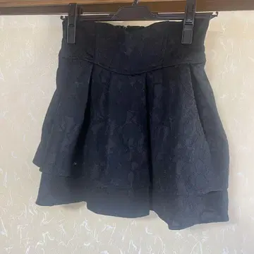 미셸 마카롱 슬림 레그 엘레강트 레이스 스커트