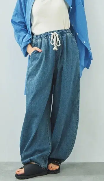 SM2 데님 트윌 밑단 턱 배럴 팬츠 블루 L 사이즈