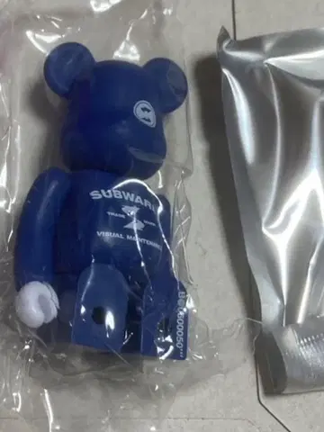 BE@RBRICK 50주년 기념 시크릿 subware